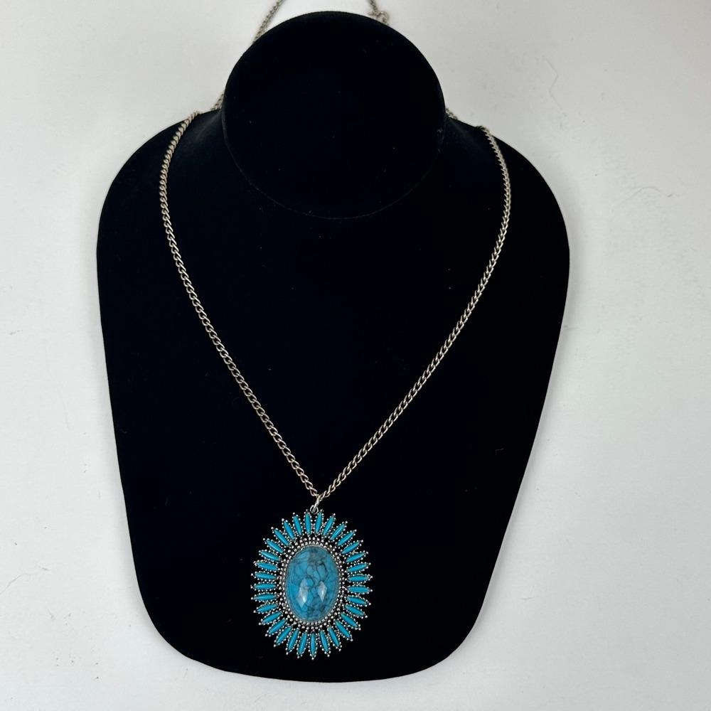 Celebrity NY Faux Turquoise Sunburst Pendant Necklace Silver Tone Boho Western